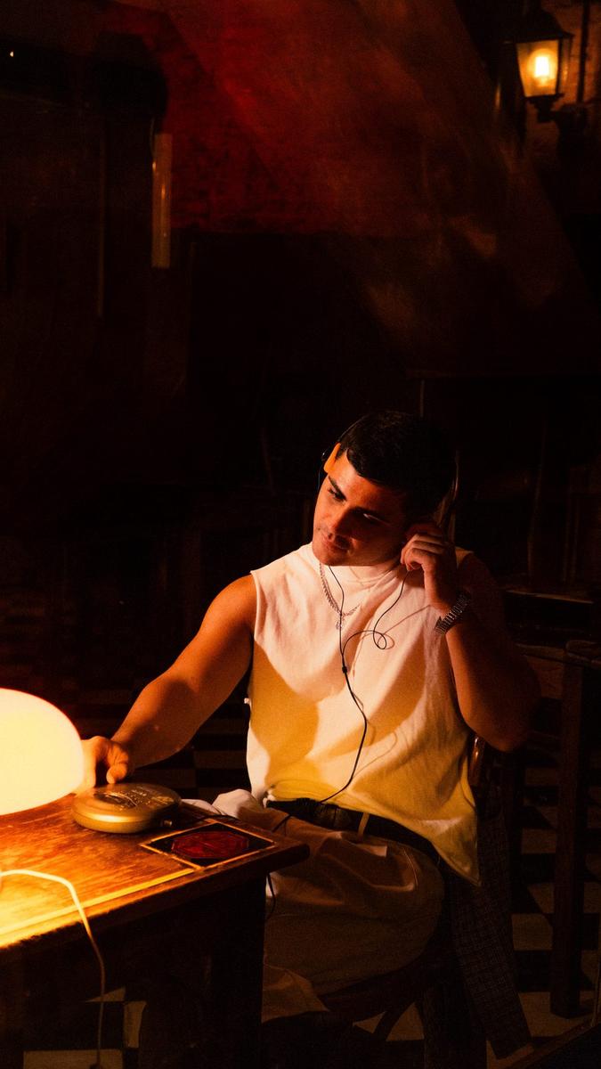 KESSLER DJ — show nocturno